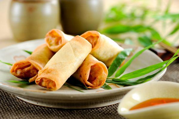 From 6/8 to 6/14, spend $20 or more, you will get two egg rolls for free!!!