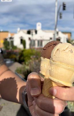 Double regular cone with Deep Dark Secret And Cinnamon Coffee Fudge