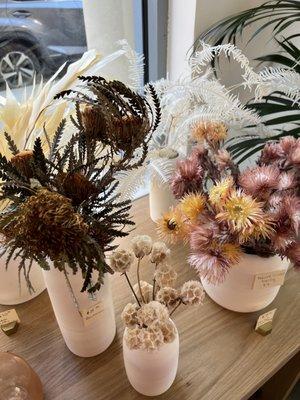 Gorgeous dried flowers up front