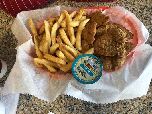 Chicken Strip Basket w/ Fries