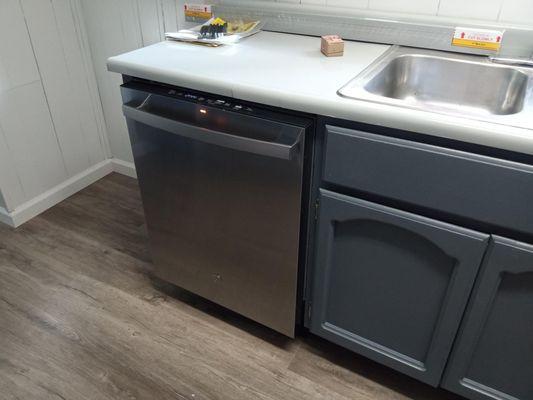 Professional appliance installation in Susanville by Diamond Handyman. We ensure your appliances are set up safely and efficiently.