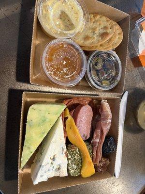 Charcuterie box