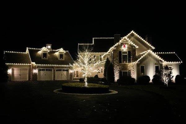 Macungie PA holiday lighting installation