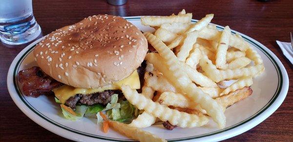 Got today's special. Bacon guacamole cheeseburger with fries for $7