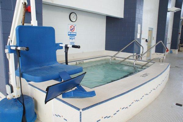 Whirlpool / jacuzzi. Learn more at: https://www.ymcaofcm.org/locations/boroughs-family-branch/