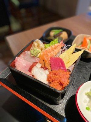 Chirashi (part of Chirashi Soba Set) @tiffhuangry