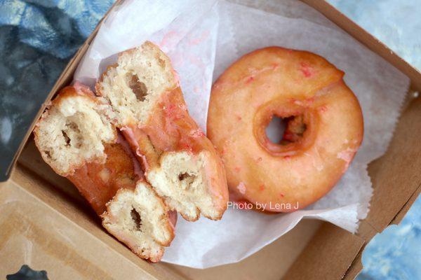 Strawberry Lemon Donut ($5 for 2 pack) - cake donut w/ strawberry lemon glaze. Very wet and hollow inside :(