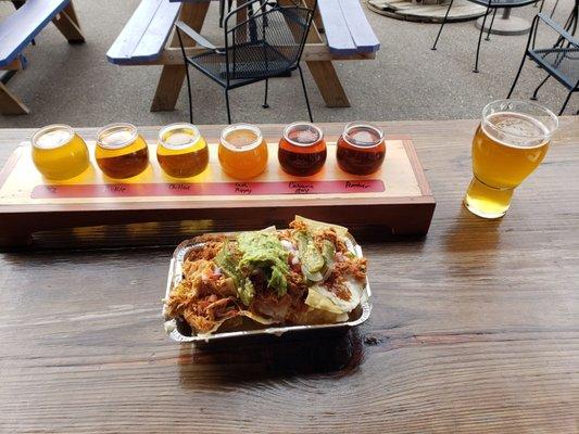 Beer tasting flight & food truck nachos