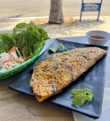 Banh Xeo (I did it vegetarian; mushrooms, bean sprouts & onions inside) $12.99