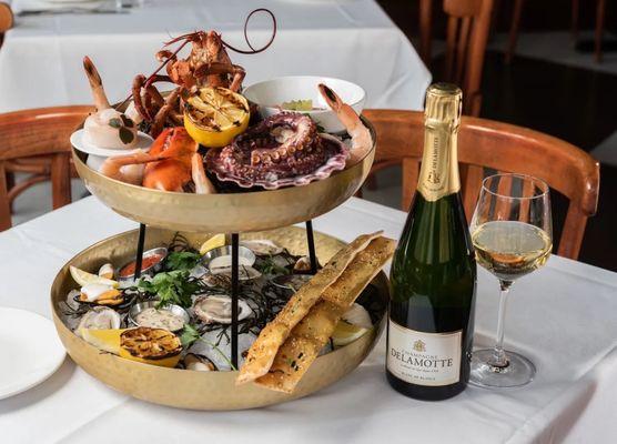 Seafood tower