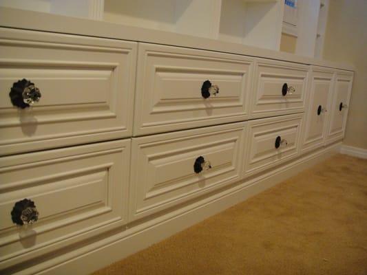 i custom made these drawer faces and to tell you the truth with out these pulls,they wouldnt look as good as they do now.