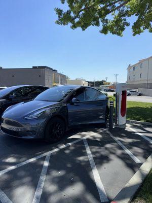 Tesla supercharger