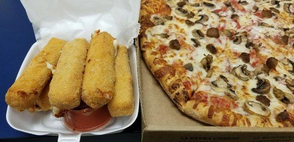 Large 2 topping pizza special with mozzarella sticks. Was only $9.99!! Great deal and great food too!