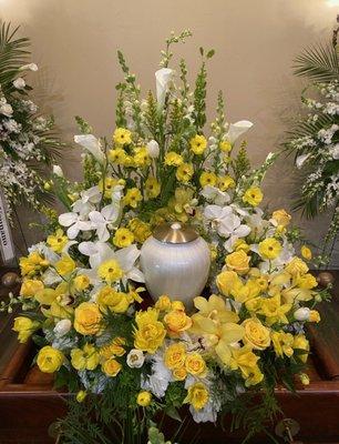 Urn arrangement