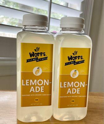 The lemonade was (*‿*) EXCELLENT! Sweetened with organic cane sugar.  #Supportlocal @ #Woffs.