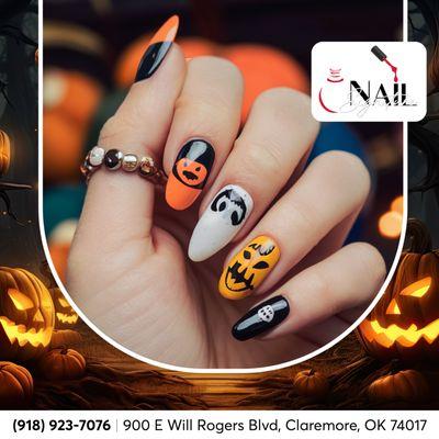 Get your nails Halloween-ready! From spooky ghosts to cute pumpkins, we've got the perfect designs for you. 
___________________________