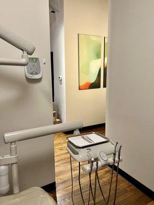 Dental Room | Cool Art | Zen Vibe