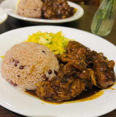 Brown Stew Chicken (Large) with Rice and Peas and Steamed Vegetables