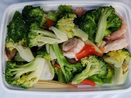 Healthy choice shrimp with mixed vegetables.