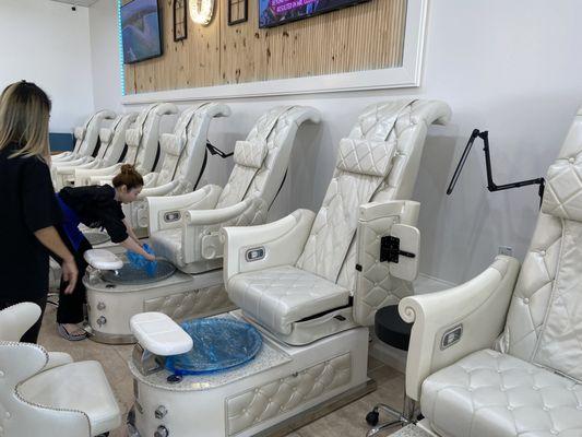 Pedicure chairs