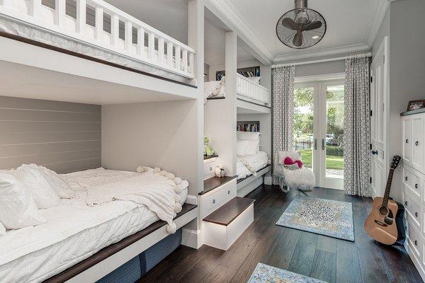 Kids room, bunk room, airbnb, vrbo