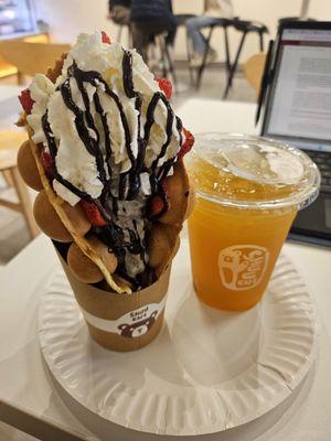 Create your own bubble waffle, passion green tea