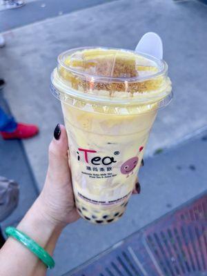 Creme brûlée milk boba tea