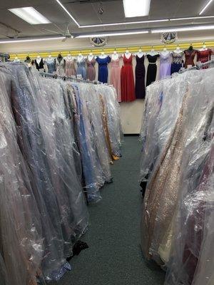 Tons of dresses 11.25.22