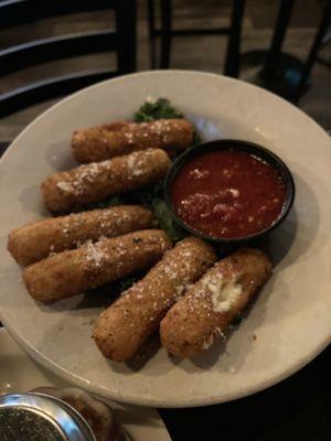 Fried Mozzarella sticks