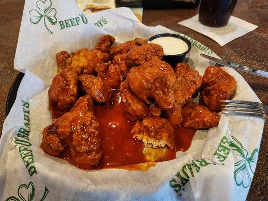 20 boneless hot wings