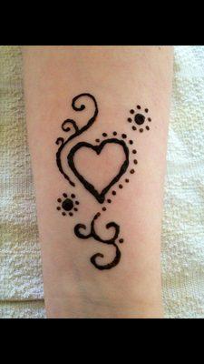 Henna tattoo