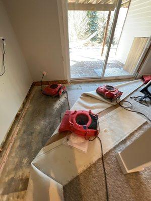 We're drying out a Meridian, ID home that suffered an emergency water damage situation.