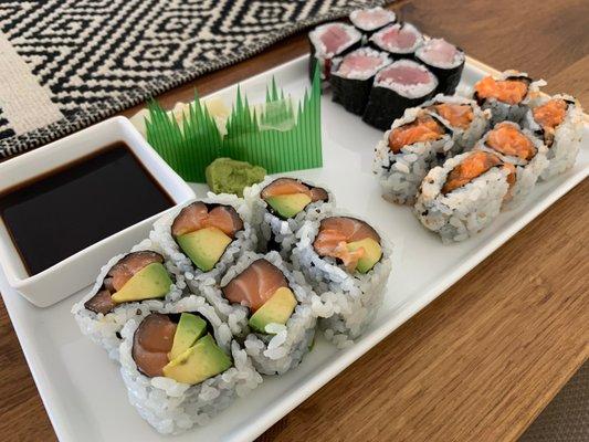 Lunch Special (3) Rolls ... Salmon Avocado, Spicy Salmon + Yellowtail