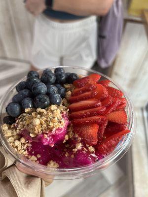 Pura Vida Acai Bowl