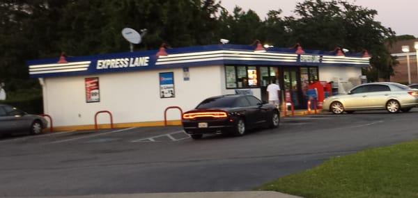 Express Lane gas/convenience store in Panama City