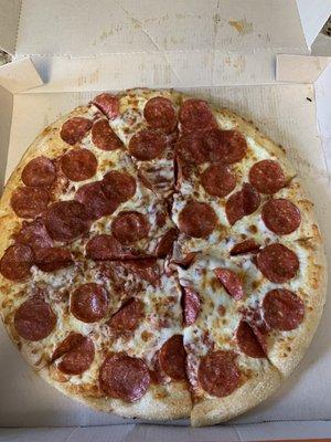 Look at the cut job on this pizza lol