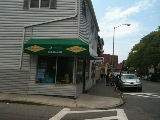 Brasil Popular storefront