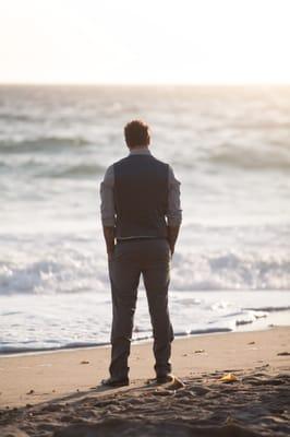 Engagement sessions at the beach