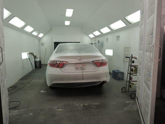 Heated system paint booth