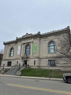 Grand Rapids Public Library - Main Branch