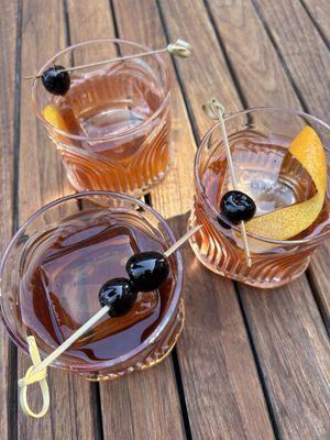 Great cocktails - Manhattan & Old Fashioned - with my favorite giant ice cubes