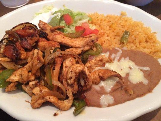 Chicken fajitas..no tortilla or sizzle.