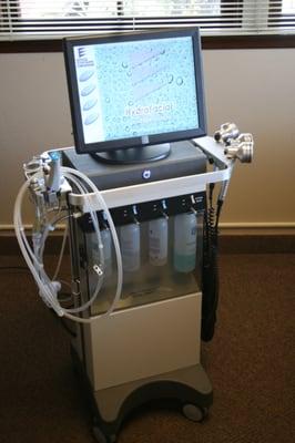 The HydraFacial removes dead skin cells and impurities while simultaneously bathing the new skin with cleansing, hydration and