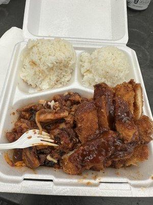 Spicy Chicken/ Katsu Chicken combination (half/half)