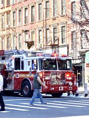 FDNY Engine 22/Ladder 13