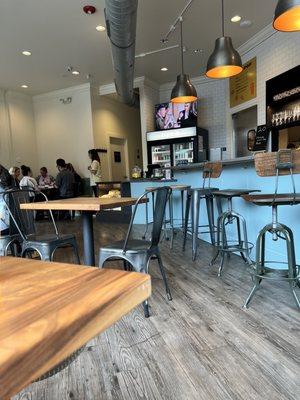 Small dining room with counter seating