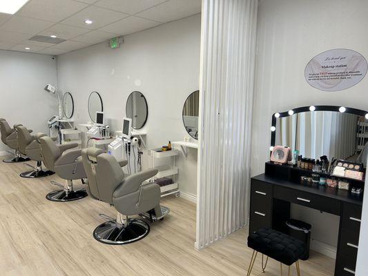 Makeup station offered for you to keep yourself perfect after treatment.