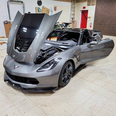 C7 Corvette windshield replacement.