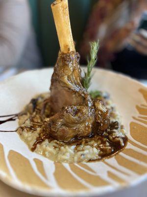 LAMB SHANK