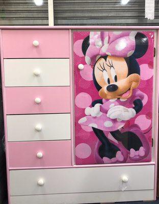 Minnie  Mouse Closet